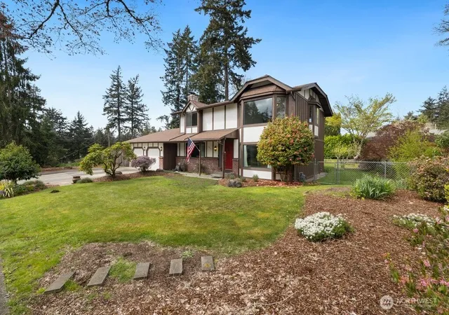 Photo 2 of Sale Pending at 6423 76th Street Ct W, Lakewood, WA 98499 | MLS# NWM2513032 | Listing updated on 2026-09-28