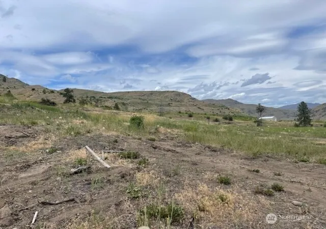 Photo 3 of Land for sale at 4 Lot 4 Black Cyn Rd, Pateros, WA 98846 | MLS# NWM2513104 | Listing updated on 2026-09-21