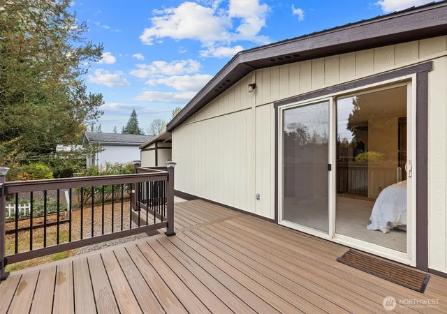 Photo 3 of Manufactured home for sale at 620 112th Street Se #23, Everett, WA 98208 | MLS# NWM2513136 | Listing updated on 2026-09-30