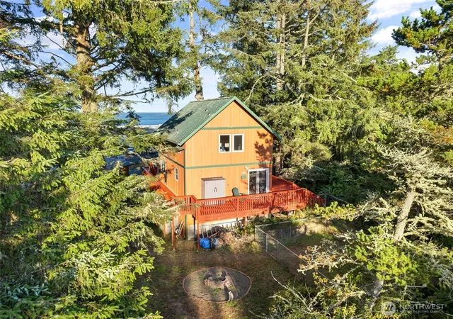 Photo 2 of Single family home for sale at 1019 Catala Ave Se, Ocean Shores, WA 98569 | MLS# NWM2513139 | Listing updated on 2026-09-21