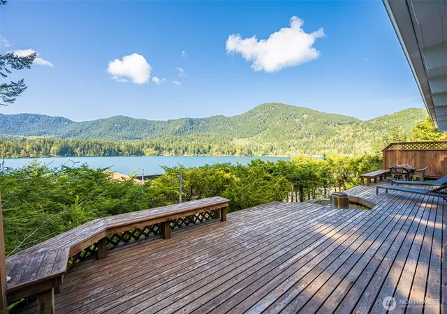 Photo 3 of Sale Pending at 42 Storman Pl, Port Angeles, WA 98363 | MLS# NWM2513146 | Listing updated on 2026-09-25
