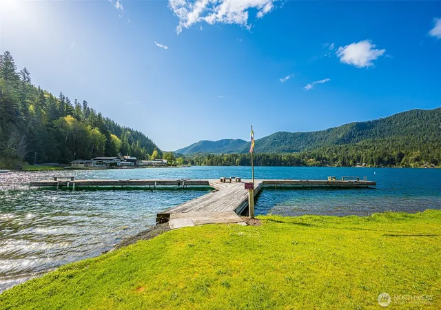 Photo 4 of Sale Pending at 42 Storman Pl, Port Angeles, WA 98363 | MLS# NWM2513146 | Listing updated on 2026-09-25