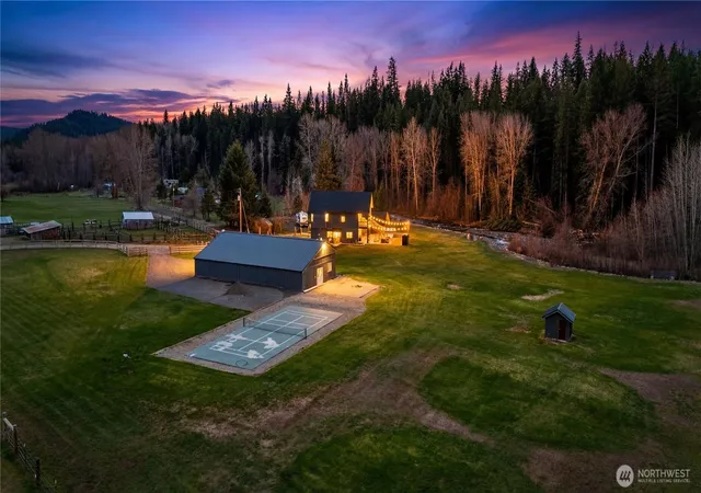 Photo 2 of Single family home for sale at 161 Middle Frk Ln, Cle Elum, WA 98922 | MLS# NWM2513272 | Listing updated on 2026-09-21