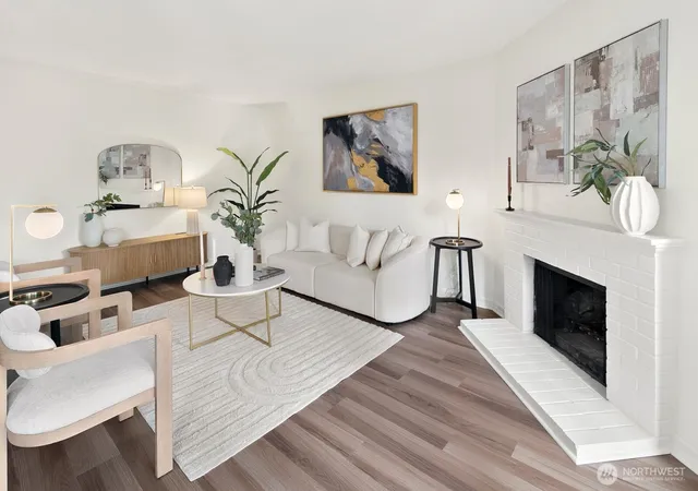 Photo 4 of Condo for sale at 10508 NE 32nd Place #G302, Bellevue, WA 98004 | MLS# NWM2513381 | Listing updated on 2026-09-21