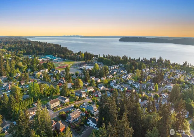 Photo 2 of Single family home for sale at 902 18th Street, Mukilteo, WA 98275 | MLS# NWM2513402 | Listing updated on 2026-09-26