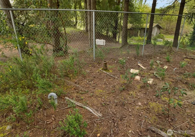 Photo 3 of Land for sale at 226 S Oyster Bay Ave, Bremerton, WA 98312 | MLS# NWM2513438 | Listing updated on 2026-09-21