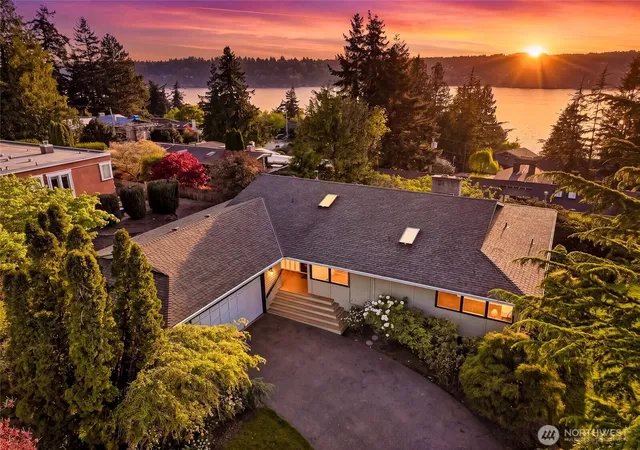 Photo 2 of Sale Pending at 15419 62nd Avenue Ne, Kenmore, WA 98028 | MLS# NWM2513445 | Listing updated on 2026-09-28