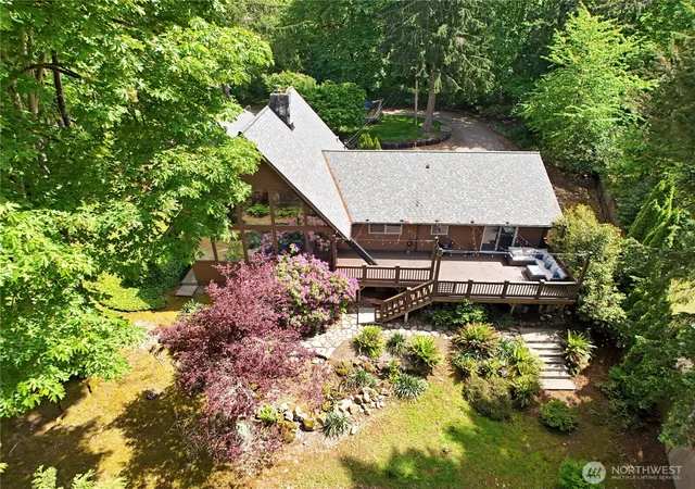 Photo 2 of Sale Pending at 28539 Ne Tolt Hl Rd, Carnation, WA 98014 | MLS# NWM2513571 | Listing updated on 2026-08-24