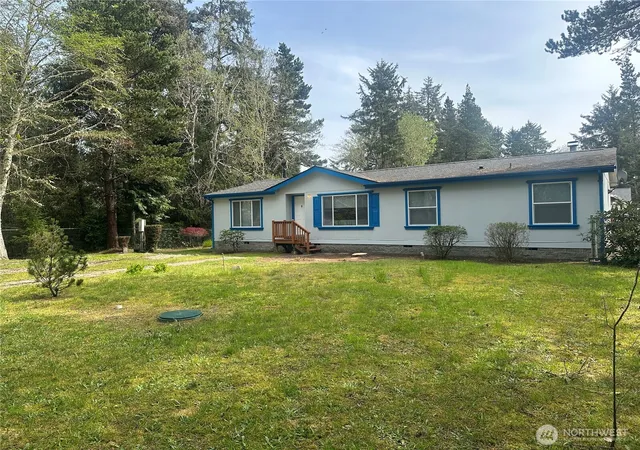 Photo 2 of Manufactured home for sale at 1405 324th Place, Ocean Park, WA 98640 | MLS# NWM2513603 | Listing updated on 2026-09-21