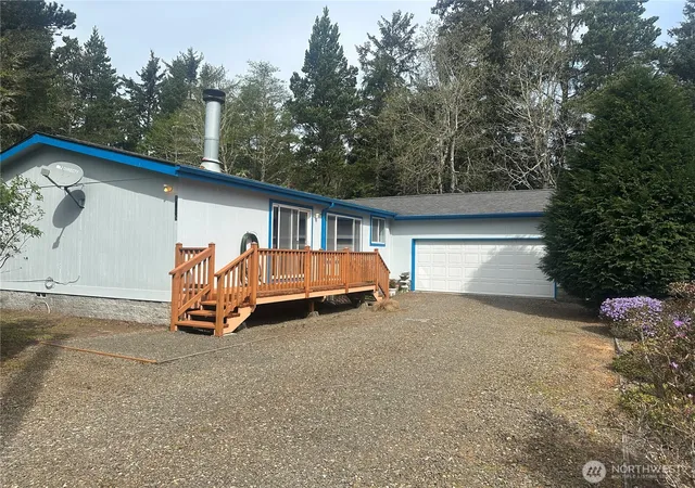 Photo 3 of Manufactured home for sale at 1405 324th Place, Ocean Park, WA 98640 | MLS# NWM2513603 | Listing updated on 2026-09-21