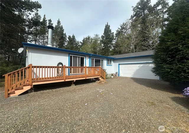 Photo 3 of Manufactured home for sale at 1405 324th Place, Ocean Park, WA 98640 | MLS# NWM2513603 | Listing updated on 2026-09-21