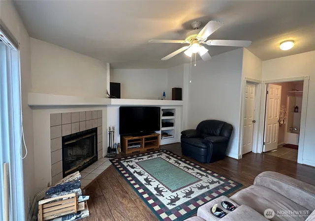 Photo 4 of Manufactured home for sale at 1405 324th Place, Ocean Park, WA 98640 | MLS# NWM2513603 | Listing updated on 2026-09-21