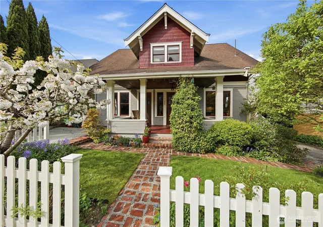 Photo 3 of Sale Pending at 7229 Ledroit Ct Sw, Seattle, WA 98136 | MLS# NWM2513626 | Listing updated on 2026-09-25