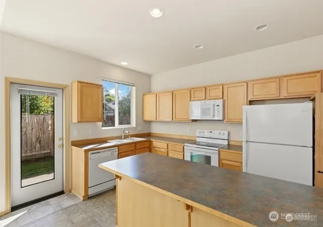 Photo 3 of House for sale at 3145 5th Avenue NW, Olympia, WA 98502 | MLS# NWM2513663 | Listing updated on 2026-09-21