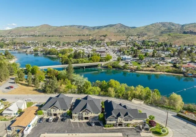 Photo 2 of Single family home for sale at 230 E Furnham Ave #C3, Chelan, WA 98816 | MLS# NWM2513690 | Listing updated on 2026-09-20