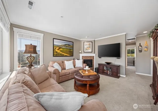 Photo 3 of Single family home for sale at 230 E Furnham Ave #C3, Chelan, WA 98816 | MLS# NWM2513690 | Listing updated on 2026-09-20