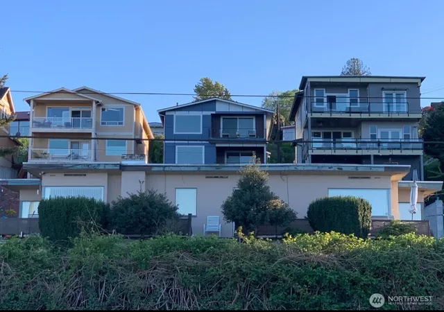 Photo 4 of House for sale at 10451 Rainier Ave S, Seattle, WA 98178 | MLS# NWM2513692 | Listing updated on 2026-10-13