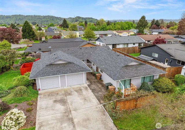 Photo 1 of House for sale at 1 Teal St, Longview, WA 98632 | MLS# NWM2513792 | Listing updated on 2026-09-21