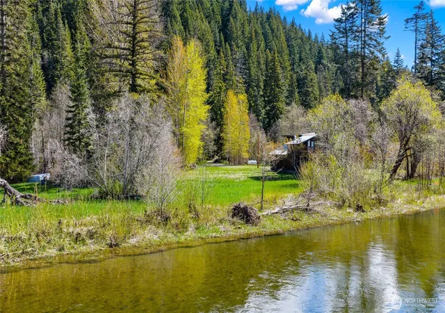 Photo 4 of Land for sale at 541 Heron Dr, Cle Elum, WA 98922 | MLS# NWM2513801 | Listing updated on 2026-09-21