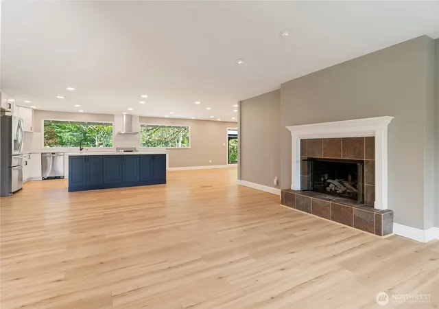Photo 3 of Single family home for sale at 8001 Sapphire Dr SW, Lakewood, WA 98498 | MLS# NWM2513842 | Listing updated on 2026-09-21