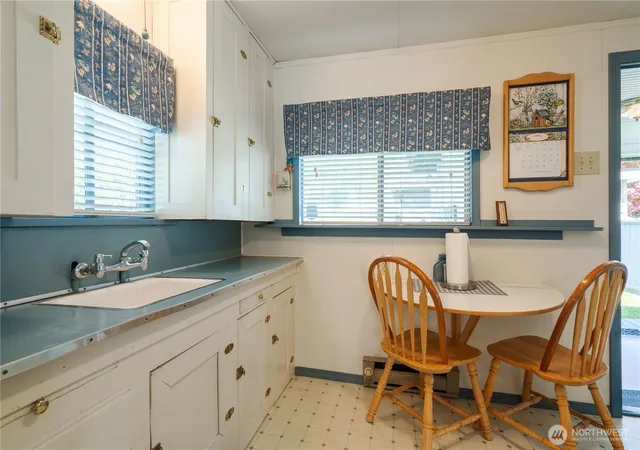 Photo 4 of Condo for sale at 8243 Beachway Dr, Blaine, WA 98230 | MLS# NWM2513851 | Listing updated on 2026-09-30