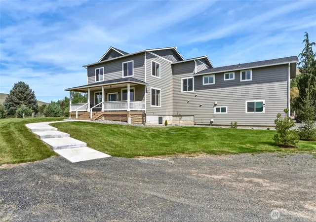 Photo 3 of Sale Pending at 101 Gallaher Rd, Dayton, WA 99328 | MLS# NWM2513859 | Listing updated on 2026-10-07