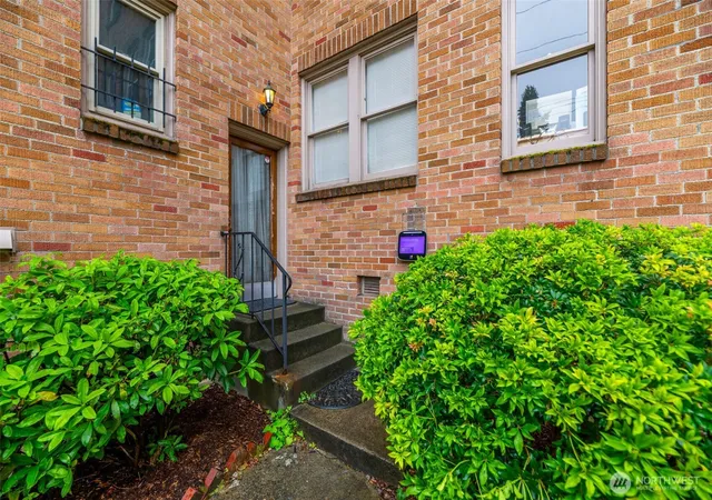 Photo 2 of Condo for sale at 1427 3rd Avenue W #8, Seattle, WA 98119 | MLS# NWM2513895 | Listing updated on 2026-09-21