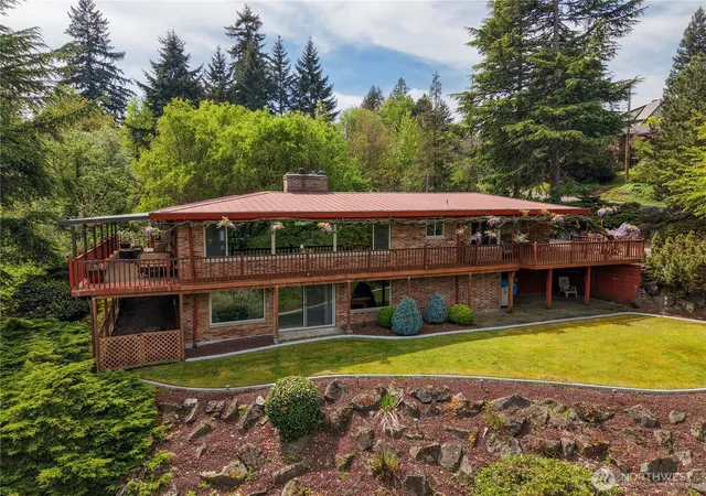 Photo 2 of Single family home for sale at 1243 25th Street Se, Puyallup, WA 98372 | MLS# NWM2513933 | Listing updated on 2026-09-26