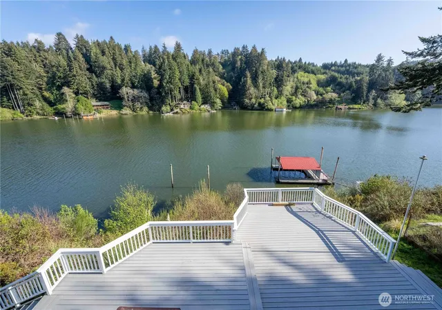 Photo 4 of Single family home for sale at 70948 Devore Arm Rd, Lakeside, OR 97449 | MLS# NWM2513940 | Listing updated on 2026-09-21