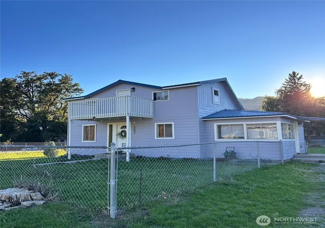 Photo 3 of Single family home for sale at 502 Fir St, Oroville, WA 98844 | MLS# NWM2513942 | Listing updated on 2026-09-25