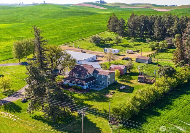Photo 2 of Single family home for sale at 3001 Pullman Albion Rd, Pullman, WA 99163 | MLS# NWM2513944 | Listing updated on 2026-10-12