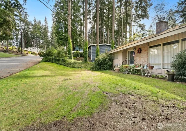 Photo 3 of Single family home for sale at 1605 153rd Avenue Se, Bellevue, WA 98007 | MLS# NWM2514009 | Listing updated on 2026-09-24