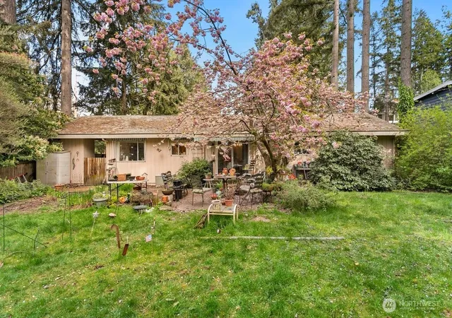 Photo 3 of Single family home for sale at 1605 153rd Avenue SE, Bellevue, WA 98007 | MLS# NWM2514009 | Listing updated on 2026-09-24