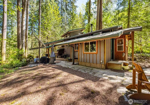 Photo 3 of Single family home for sale at 63595 W Cascade Way, Marblemount, WA 98267 | MLS# NWM2514019 | Listing updated on 2026-09-21