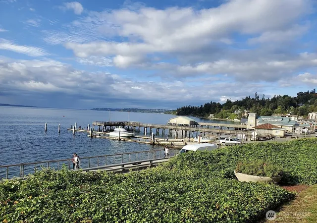 Photo 4 of Condo for sale at 28303 Sound View Dr S #102, Des Moines, WA 98198 | MLS# NWM2514030 | Listing updated on 2026-09-21