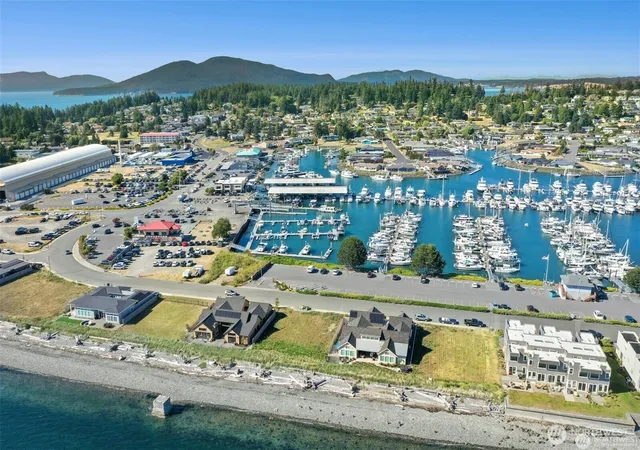 Photo 2 of Sale Pending at 2400 Skyline Way #E-25, Anacortes, WA 98221 | MLS# NWM2514037 | Listing updated on 2026-09-23