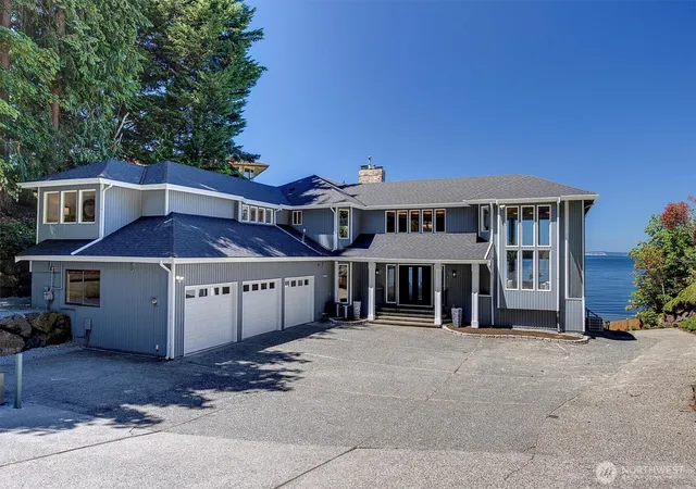 Photo 2 of Sale Pending at 8001 Talbot Rd, Edmonds, WA 98026 | MLS# NWM2514076 | Listing updated on 2026-09-27