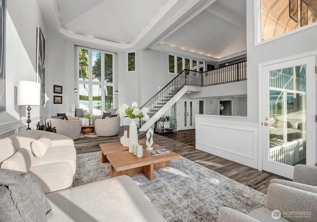Photo 3 of Sale Pending at 8001 Talbot Rd, Edmonds, WA 98026 | MLS# NWM2514076 | Listing updated on 2026-09-27