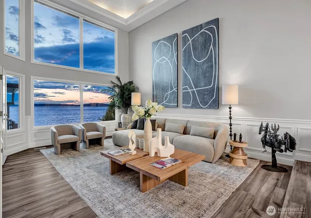 Photo 4 of Sale Pending at 8001 Talbot Rd, Edmonds, WA 98026 | MLS# NWM2514076 | Listing updated on 2026-09-27