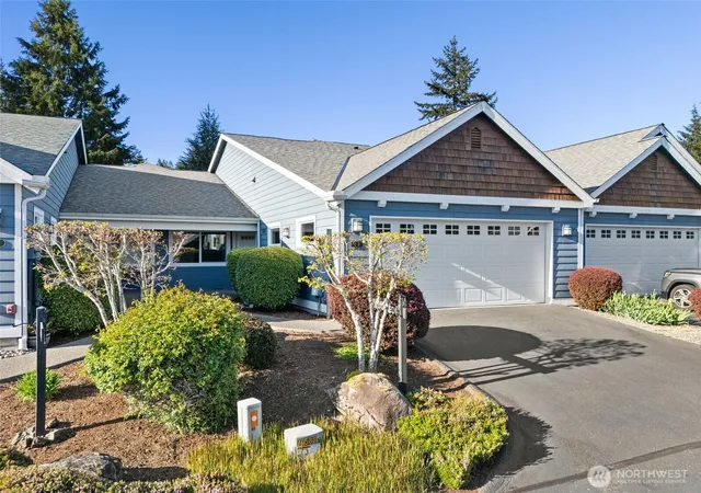 Photo 2 of Condo for sale at 160 E Soderberg Rd #C7, Allyn, WA 98524 | MLS# NWM2514111 | Listing updated on 2026-09-21