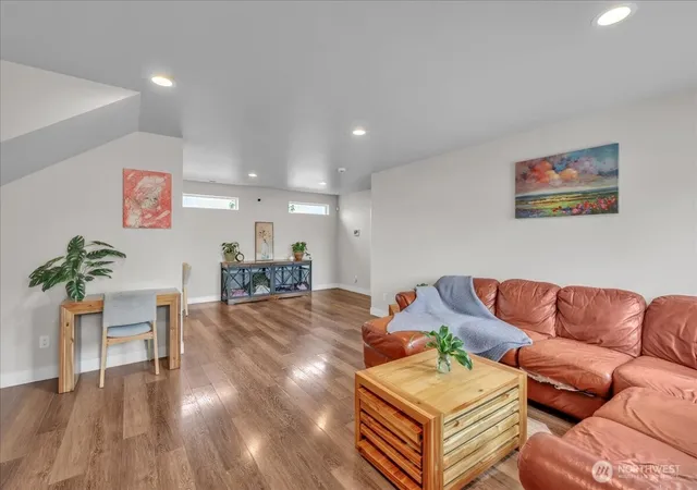 Photo 4 of Single family home for sale at 903 Atherton St, Centralia, WA 98531 | MLS# NWM2514175 | Listing updated on 2026-09-21
