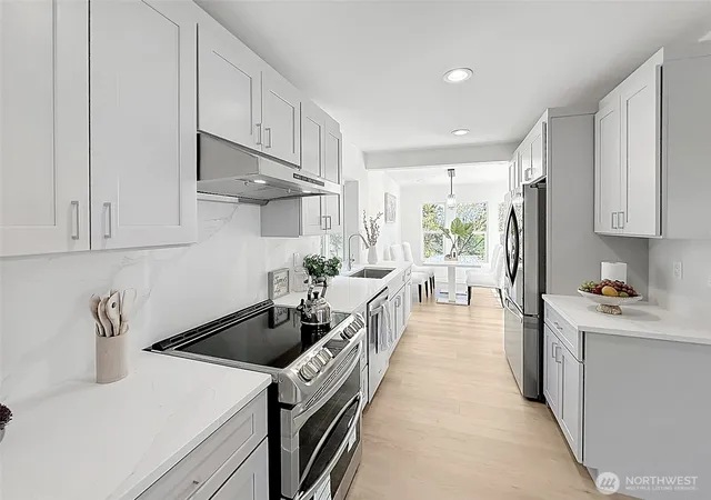 Photo 4 of Single family home for sale at 7403 Beverly Blvd, Everett, WA 98203 | MLS# NWM2514204 | Listing updated on 2026-10-01
