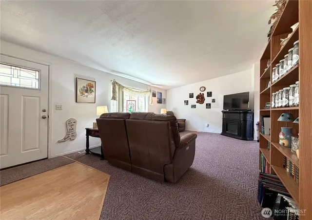 Photo 4 of Manufactured home for sale at 1024 Old Hwy 97, Brewster, WA 98812 | MLS# NWM2514217 | Listing updated on 2026-09-21