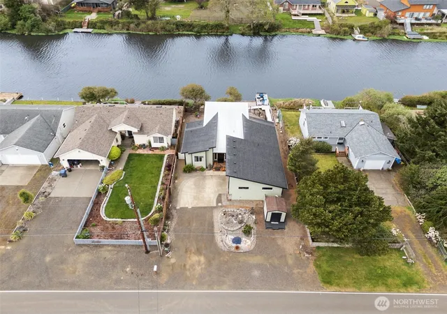 Photo 3 of Single family home for sale at 263 Canal Dr Ne, Ocean Shores, WA 98569 | MLS# NWM2514227 | Listing updated on 2026-09-21