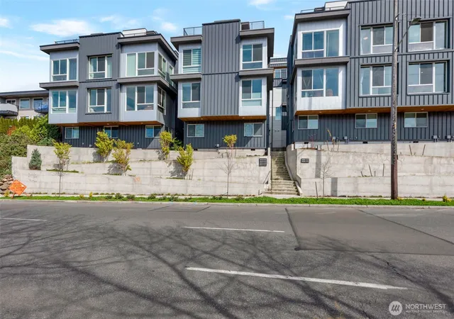 Photo 2 of Townhouse for sale at 3406 15th Avenue W #C, Seattle, WA 98119 | MLS# NWM2514272 | Listing updated on 2026-09-21