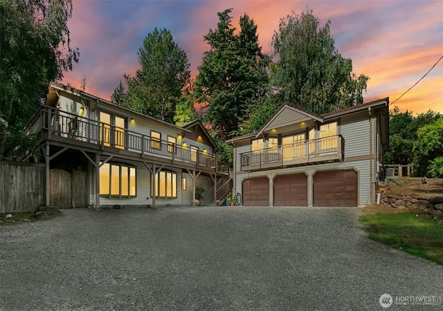Photo 2 of Single family home for sale at 18901 61 Avenue Ne, Kenmore, WA 98028 | MLS# NWM2514337 | Listing updated on 2026-09-26
