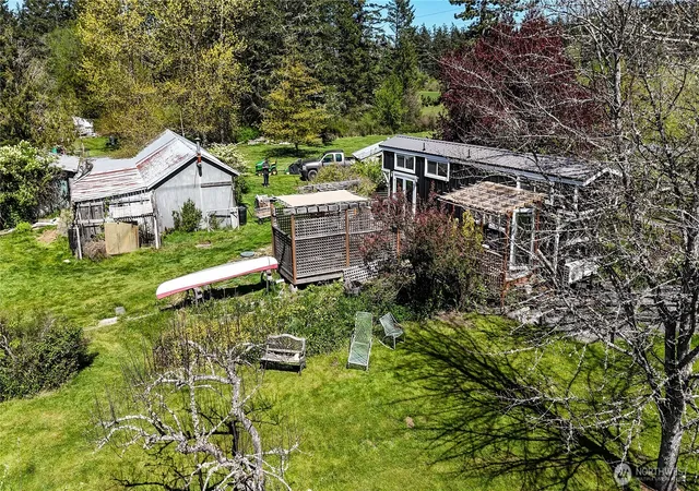 Photo 3 of Manufactured home for sale at 5178 Orcas Rd, Eastsound, WA 98245 | MLS# NWM2514408 | Listing updated on 2026-09-21