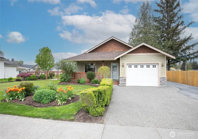 Photo 1 of Sale Pending at 232 Front St, Sumas, WA 98295 | MLS# NWM2514439 | Listing updated on 2026-09-25