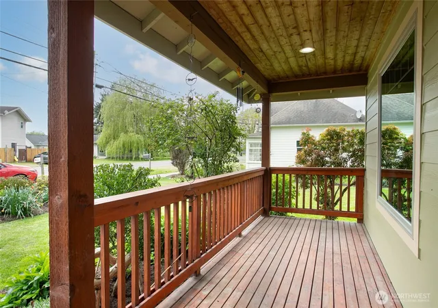 Photo 3 of Sale Pending at 232 Front St, Sumas, WA 98295 | MLS# NWM2514439 | Listing updated on 2026-09-25