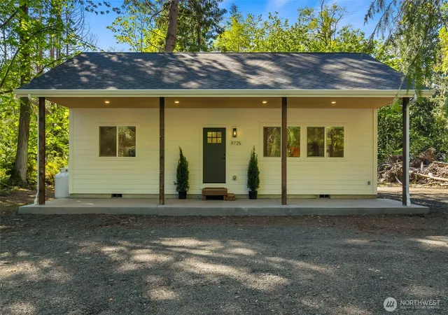 Photo 1 of Sale Pending at 9725 Hunter Point Rd Nw, Olympia, WA 98502 | MLS# NWM2514442 | Listing updated on 2026-10-01